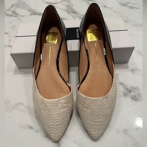 Dolce Vita White Snakeskin Black Multi Leather Flats Size 8.5